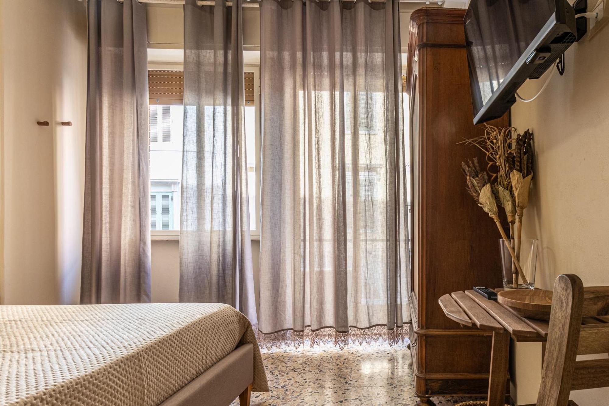 L'Erika In Citta Hotel Livorno Kültér fotó